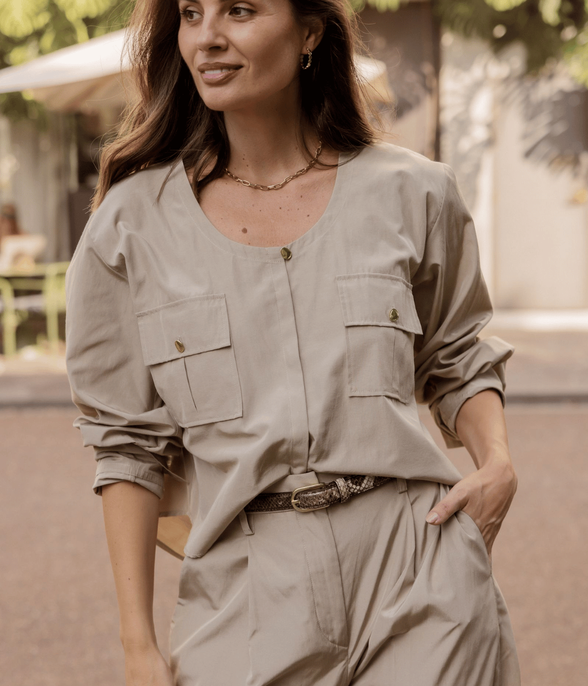 Chic Taffettas Saharienne Shirt In Sand