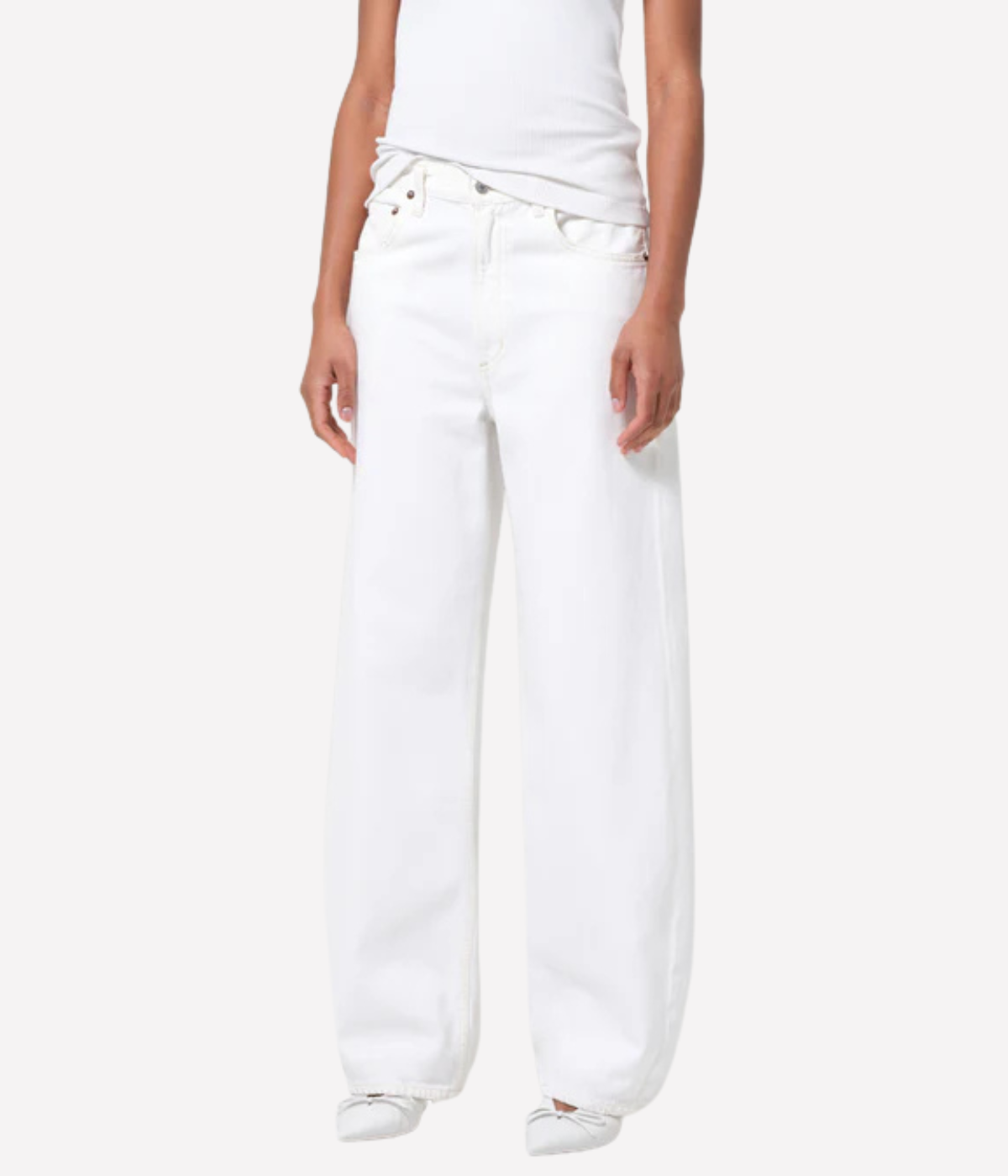 Low Curve Jean in Milkshake