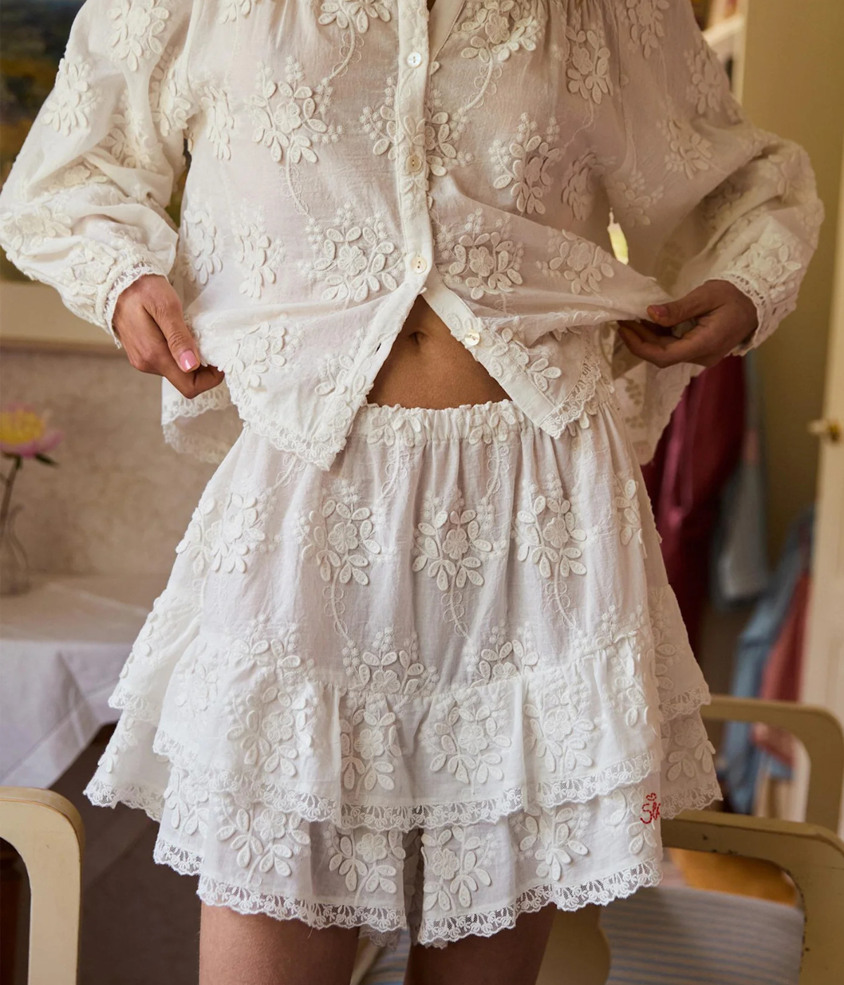 Delphine Shorts in Off White