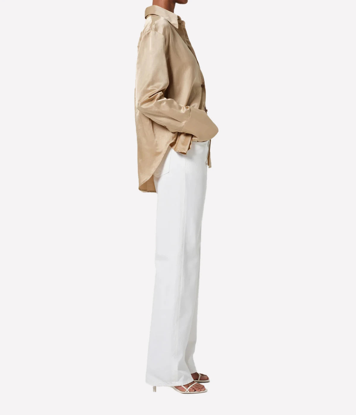 Citizens of Humanity Annina Jean in Soft White – Full-length side view on model highlighting high-rise waist and relaxed wide-leg silhouette.