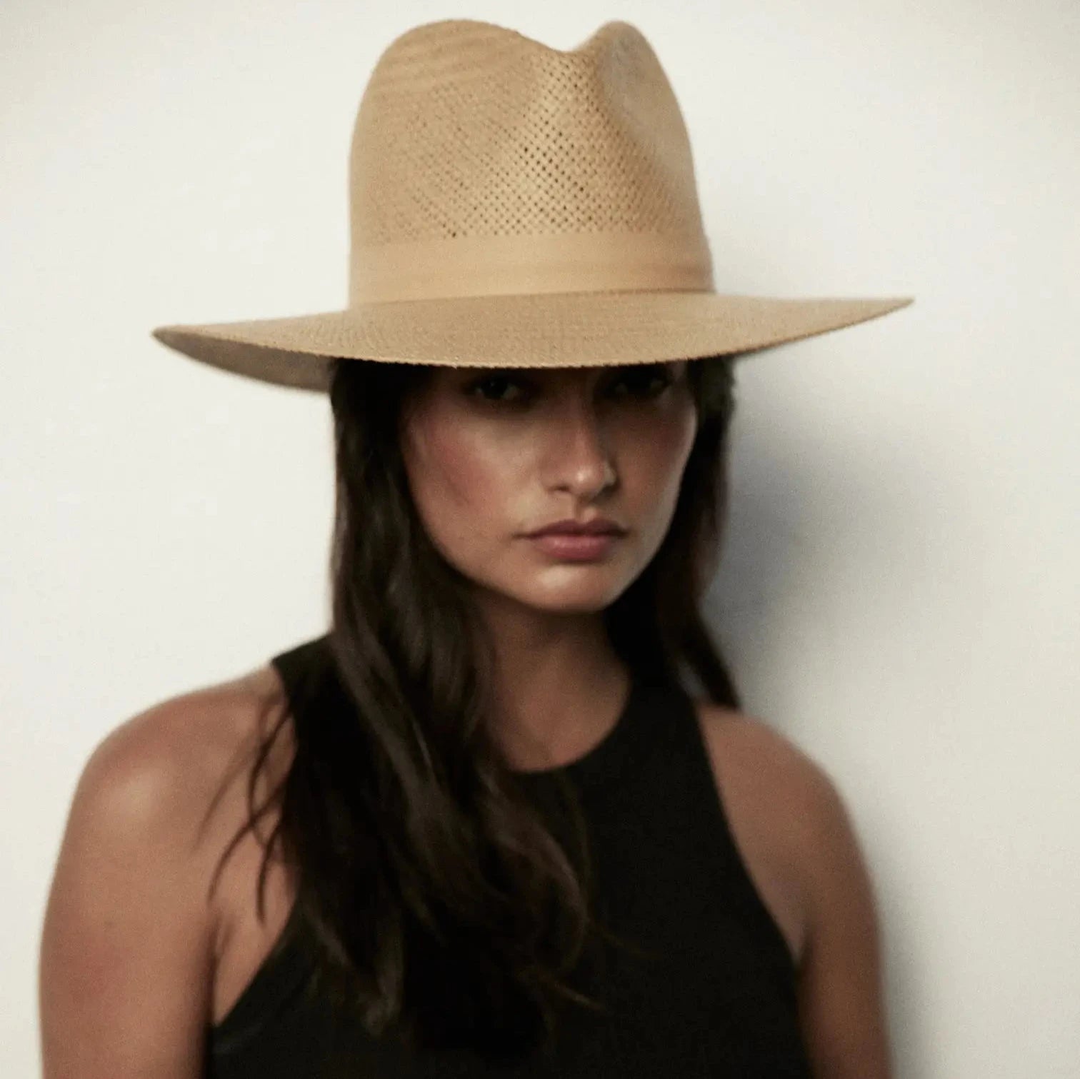 Simone Hat in Sand