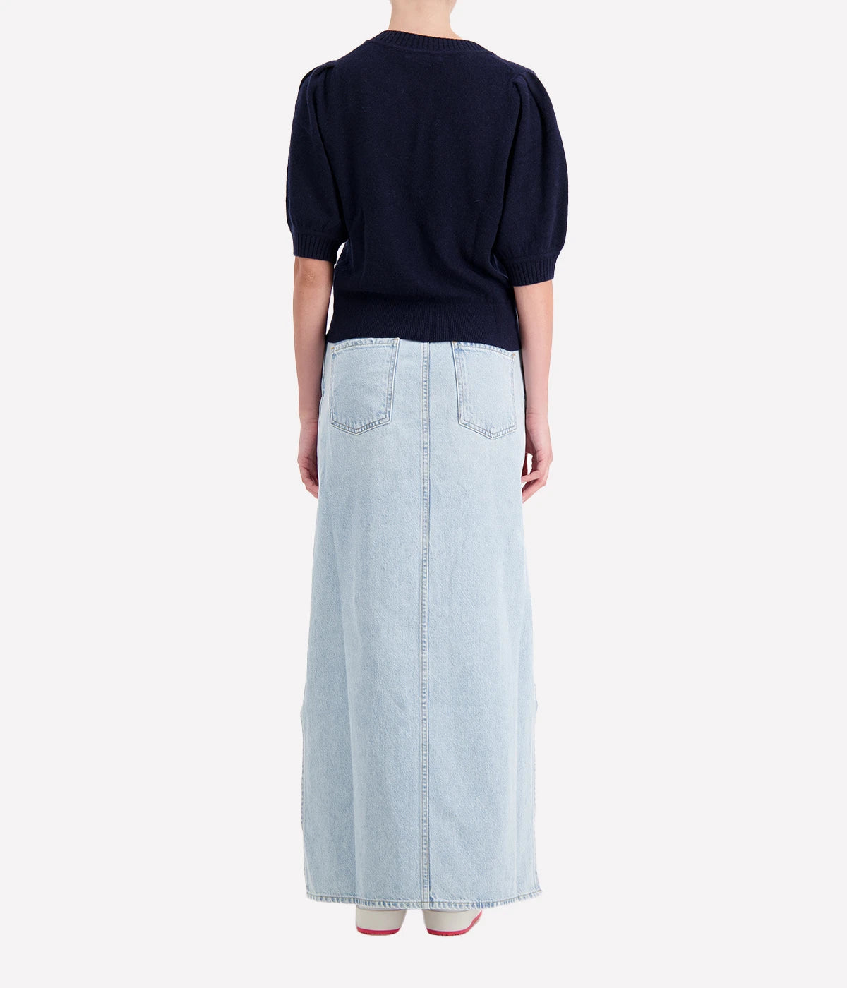 Cashmere Puff Sleeve V Neck in Deep Navy