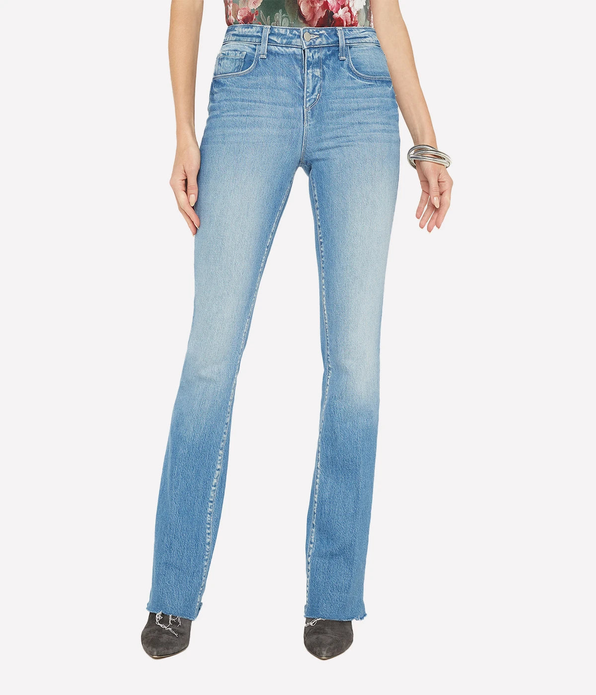 The raw hem and clean five-pocket construction make it effortlessly versatile, ideal for pairing with a fitted tee and sandals. Reimagined each season with new washes and treatments, there's always a Ruth for every occasion.