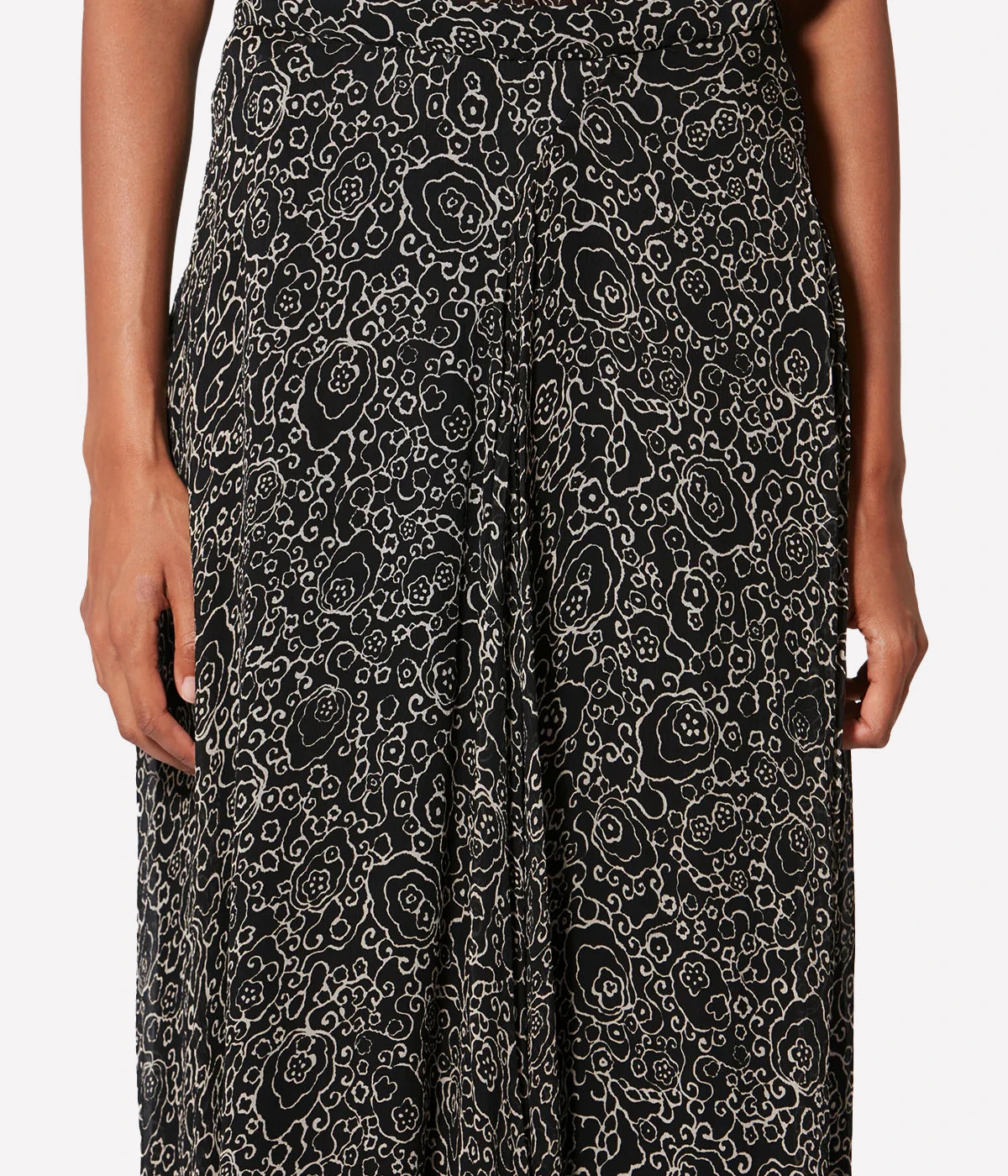 Lycia Skirt in Black Ecru