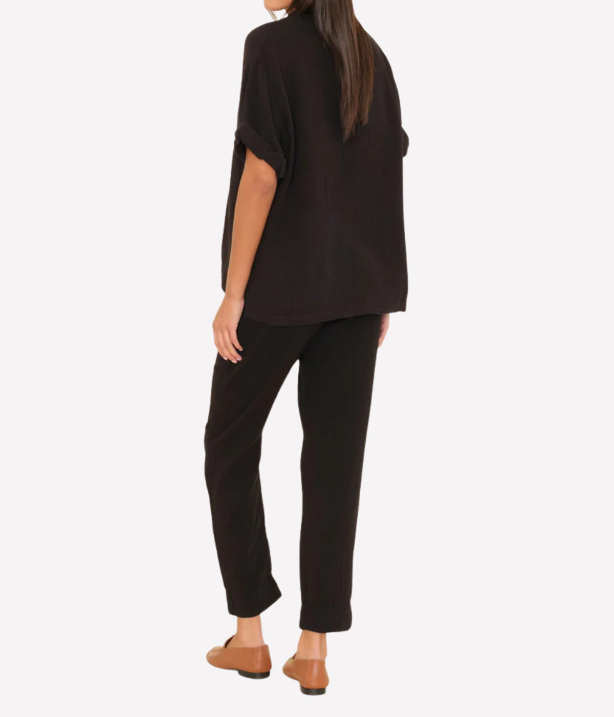 Jordyn Pant in BLACK