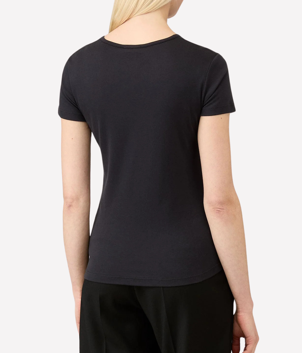 Sea Island T-Shirt in BLACK