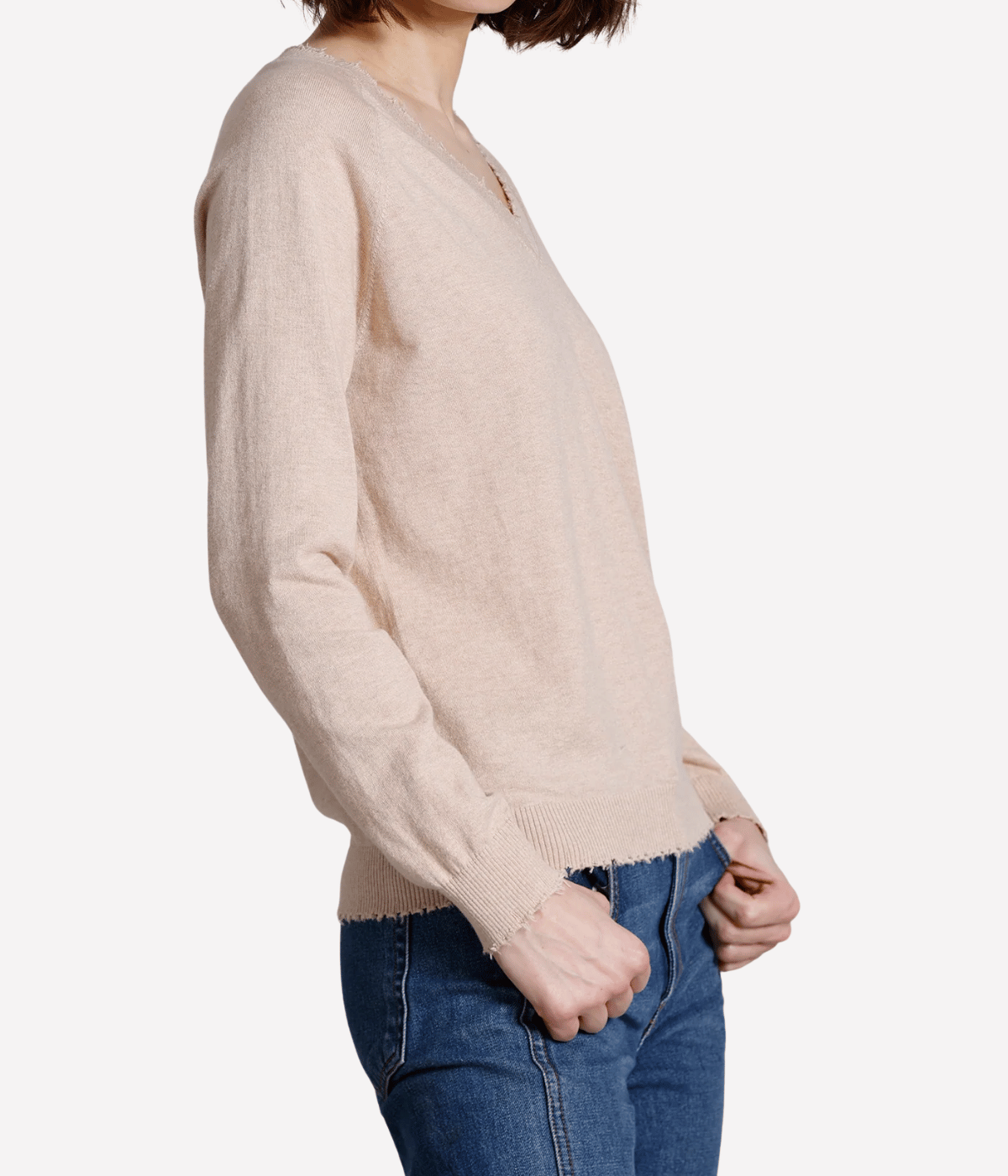 Cashmere Frayed Edge V Neck in Light Heather Grey