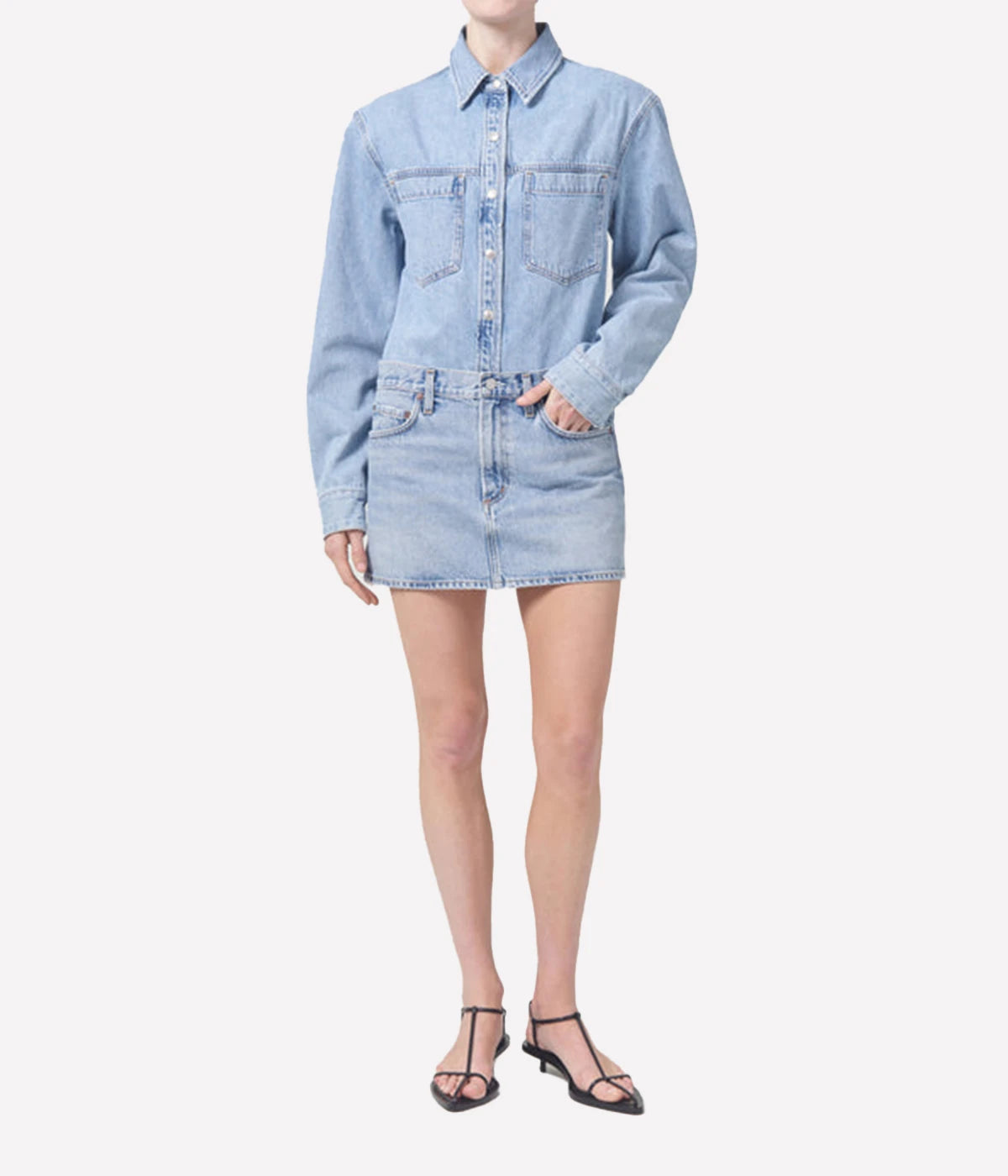 The Alek Mini Skirt in organic cotton, featuring a zipper fly and a chic, casual silhouette