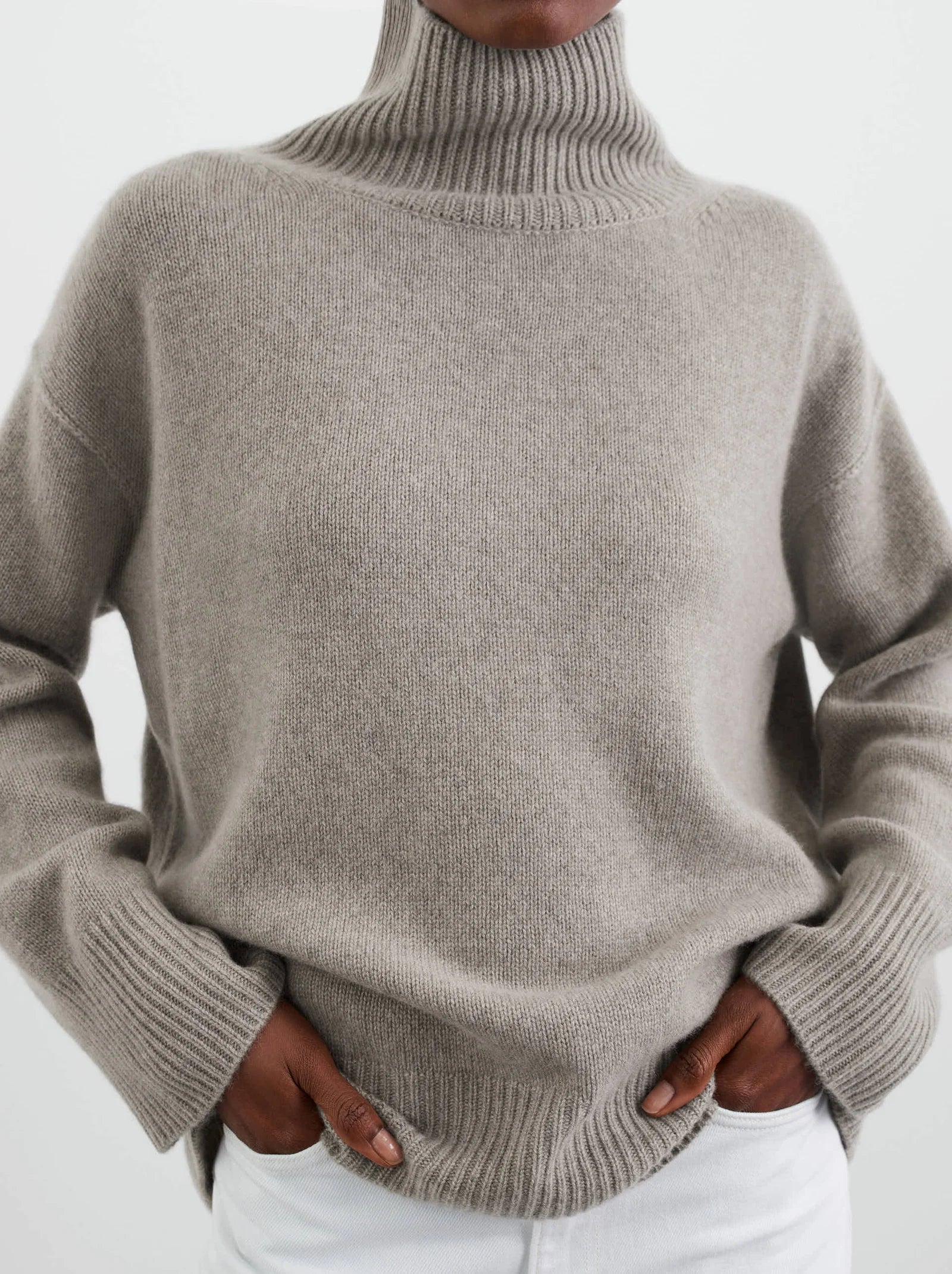 Boyfriend Turtle Neck in Greige