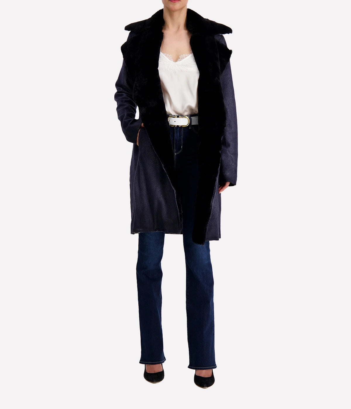 ALT Text: Cappotto Rever Coat in Navy by Avant Toi featuring a tailored silhouette and elegant navy colour, ideal for versatile and timeless styling.