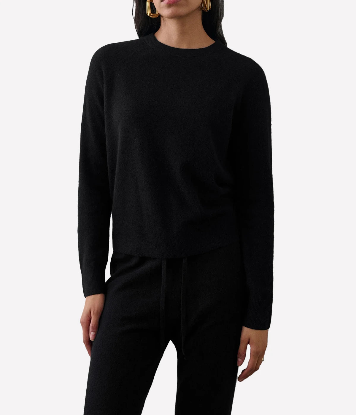 Cashmere Rib Trim Sweatshirt in Black