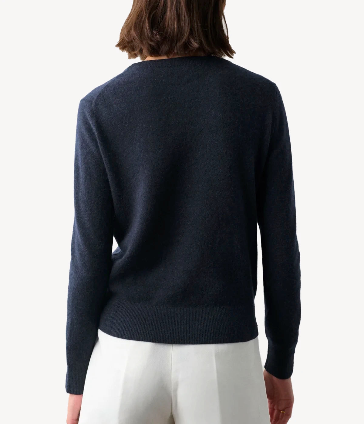 Essential Cashmere Crew Neck in Deep Navy