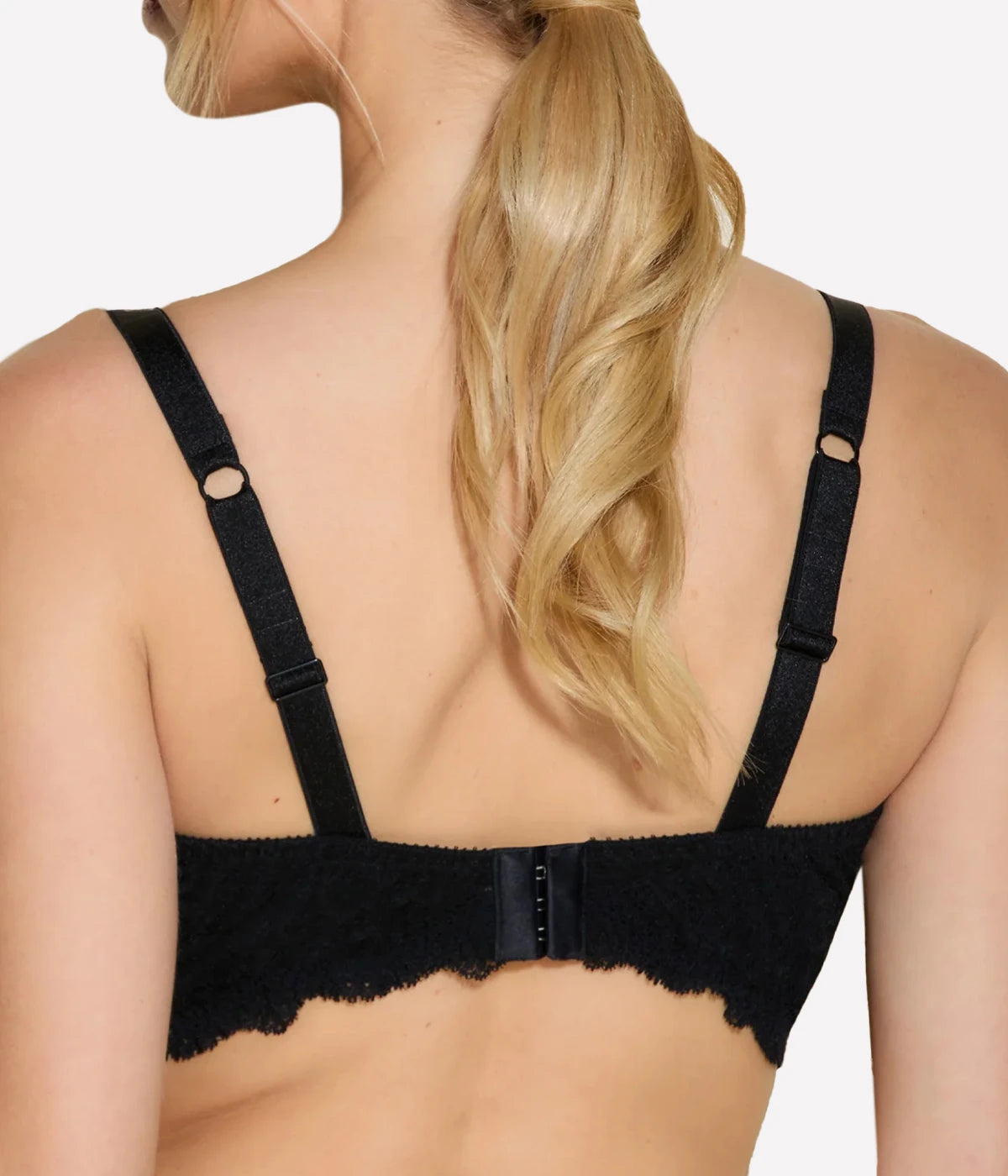 Forte Travel Curvy Padded Bralette in Black