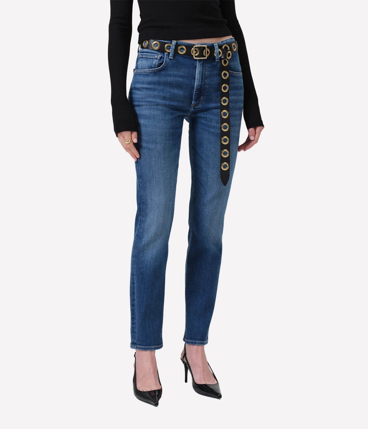 Why You'll Love Them
Perfect Fit: The mid-rise waist sits comfortably, while the slim leg offers a tailored look.
Flattering Silhouette: The full-length design creates an elongating effect, giving you a polished and streamlined appearance.
Everyday Comfort: Crafted from a premium blend of 81% cotton, 11% lyocell, 6% polyester, and 2% elastane for just the right amount of stretch and softness.
Key Features
Closure: Zip fly for secure and easy wear.
Rise: A comfortable 10 1/2" rise for a classic mid-rise fi