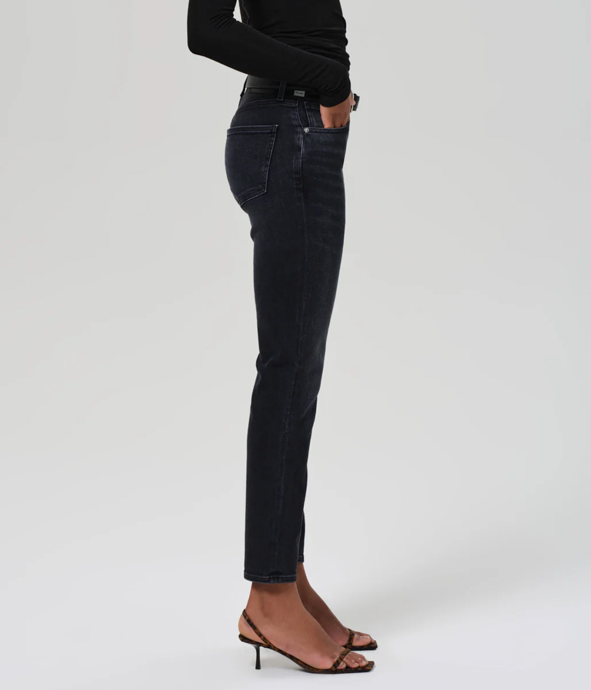 Isola Slim Jean in Medallion