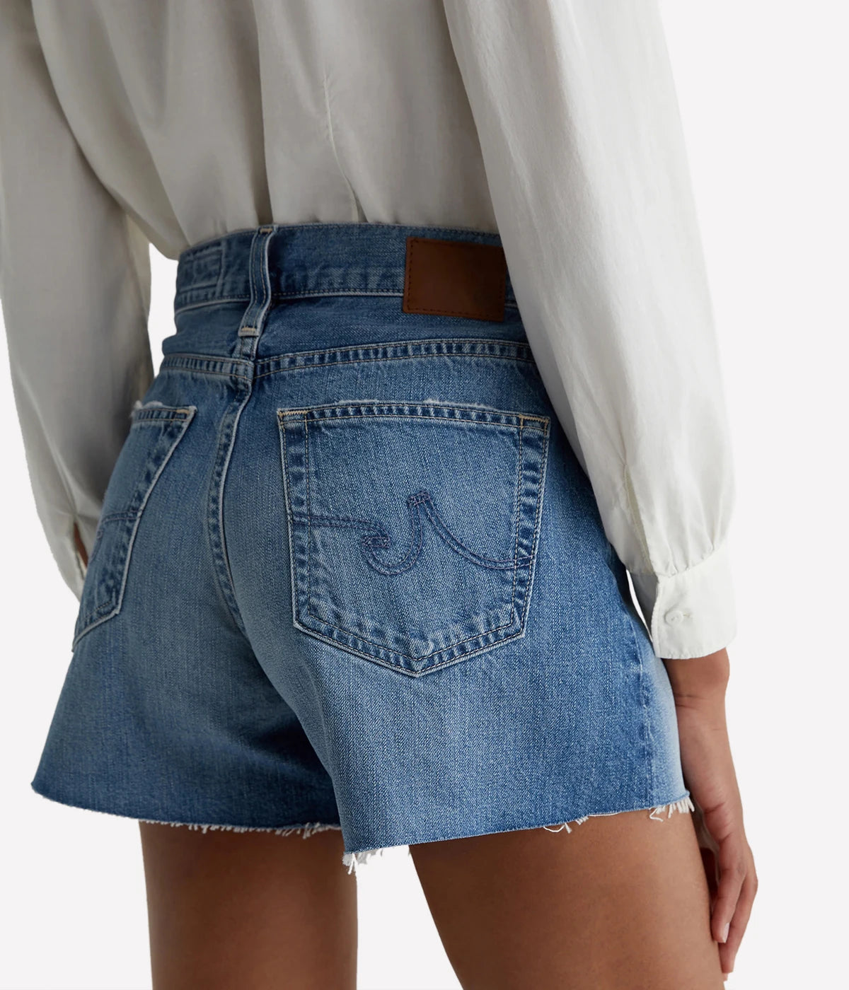 Halle Jean Short in Gemini