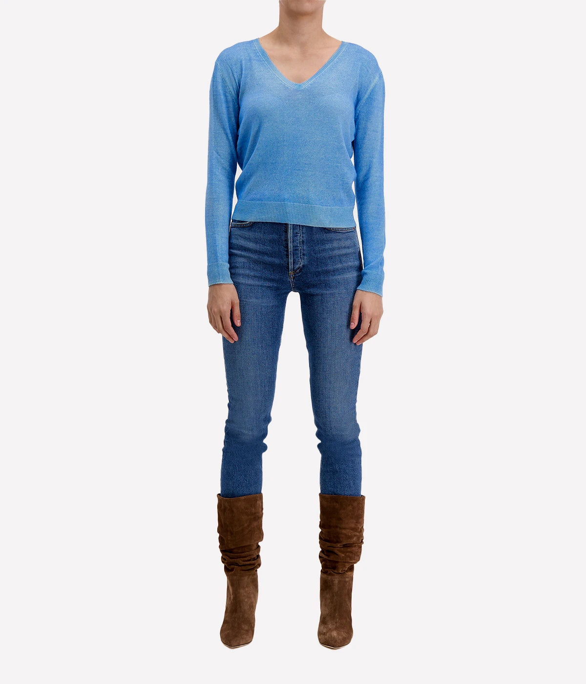 Light Cashmere Fitted V Neck Pullover in Gianduia