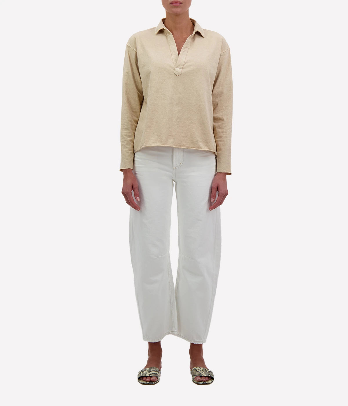 Patrick Jersey Henley in Desert