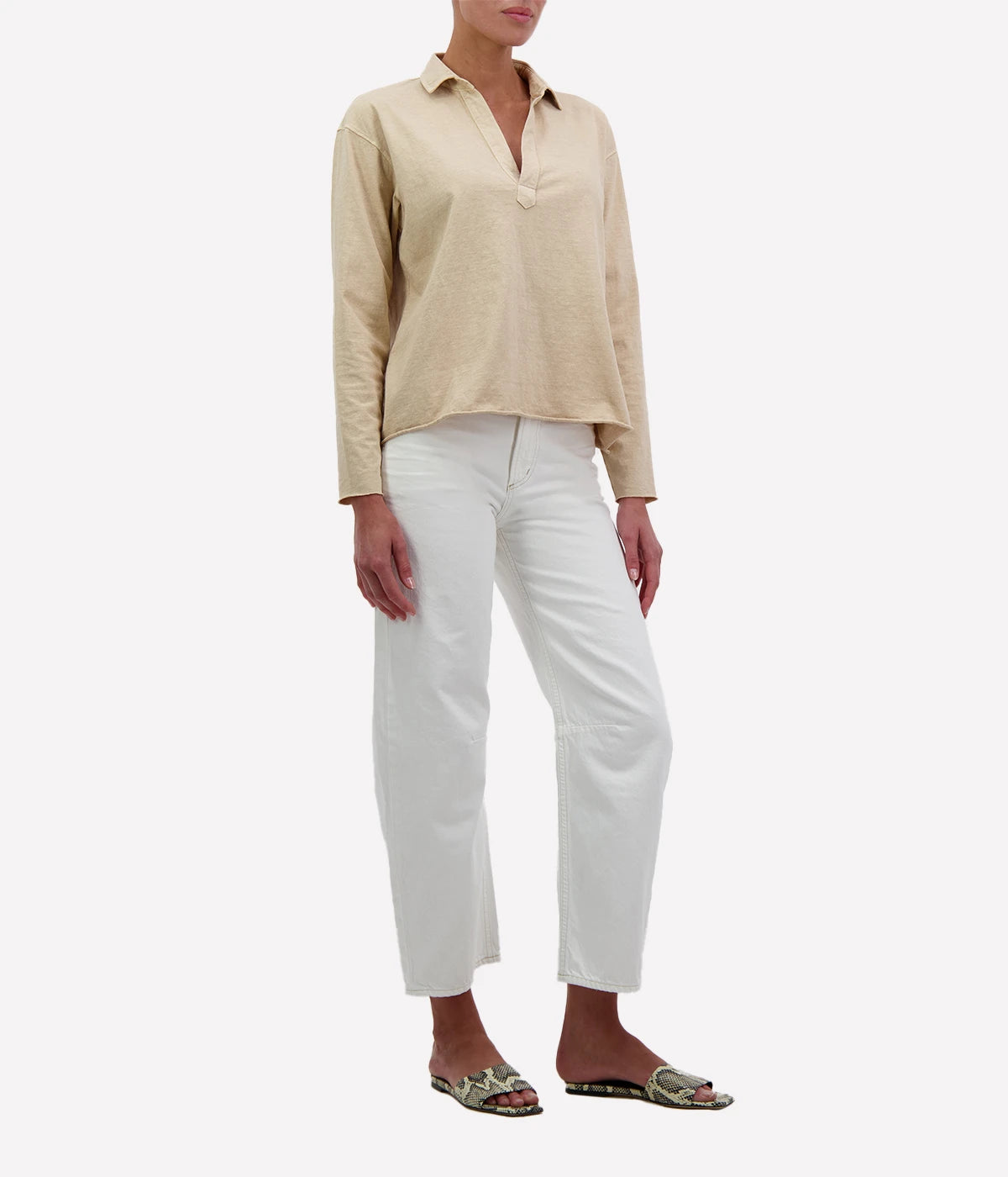 Patrick Jersey Henley in Desert