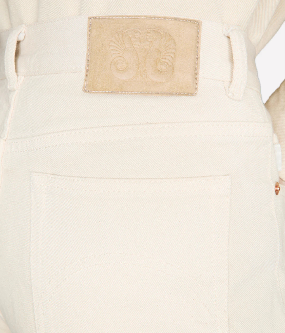 Nariida Paso Jean in Almond