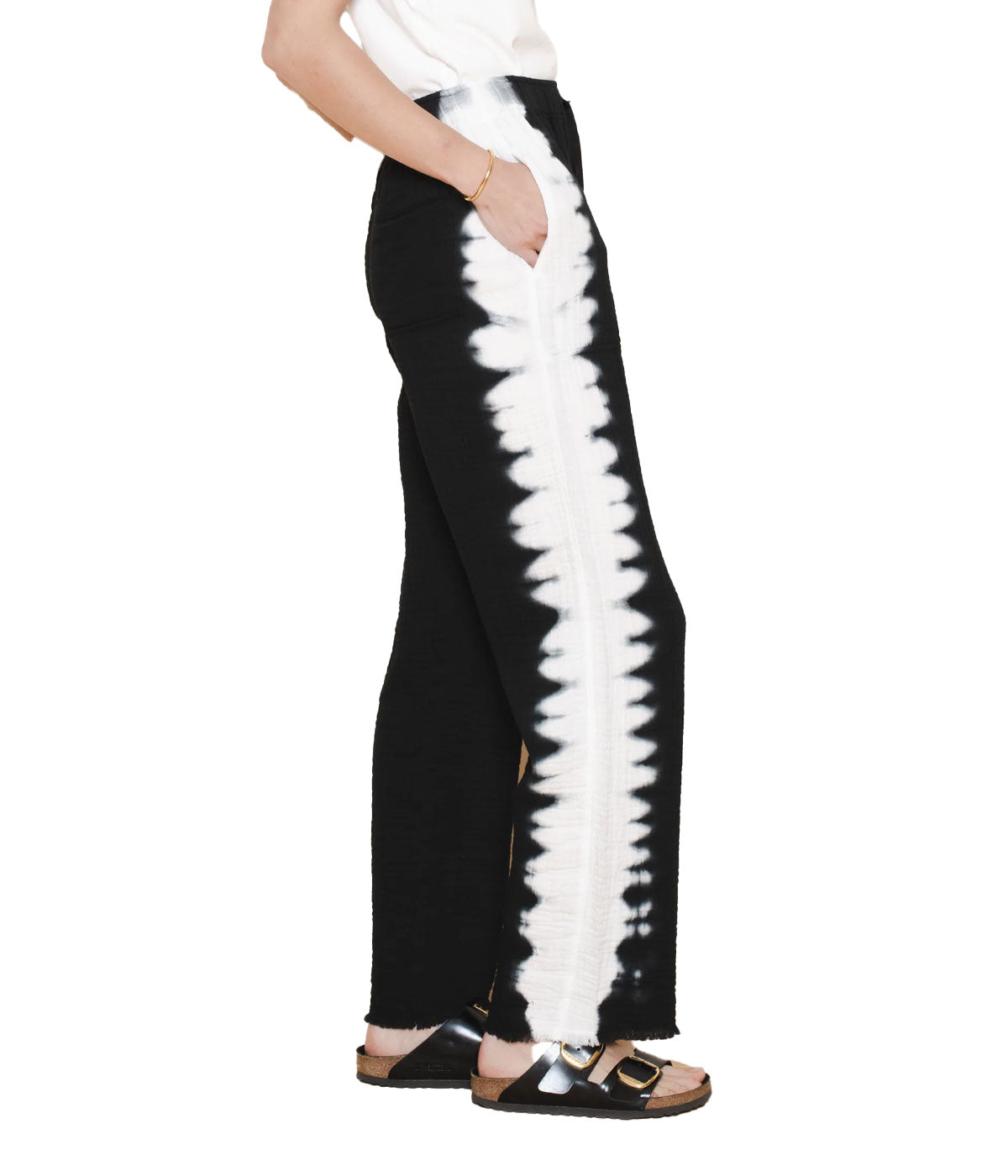 Tracker Pant in Black Vibrations