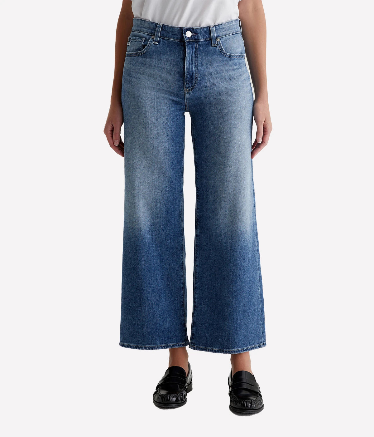 Introducing the Astro Linen Pants—a quintessential blend of fun and classic style that every wardrobe should have. These versatile pants feature a comfortable mid-rise design and straight legs, ensuring a flattering fit for a variety of body types. Crafted from 100% natural linen, the Astro Linen Pants offer exceptional breathability and comfort, making them an ideal choice for warm weather, casual outings, or even relaxed workdays. With the addition of convenient side and back pockets, these pants seamless