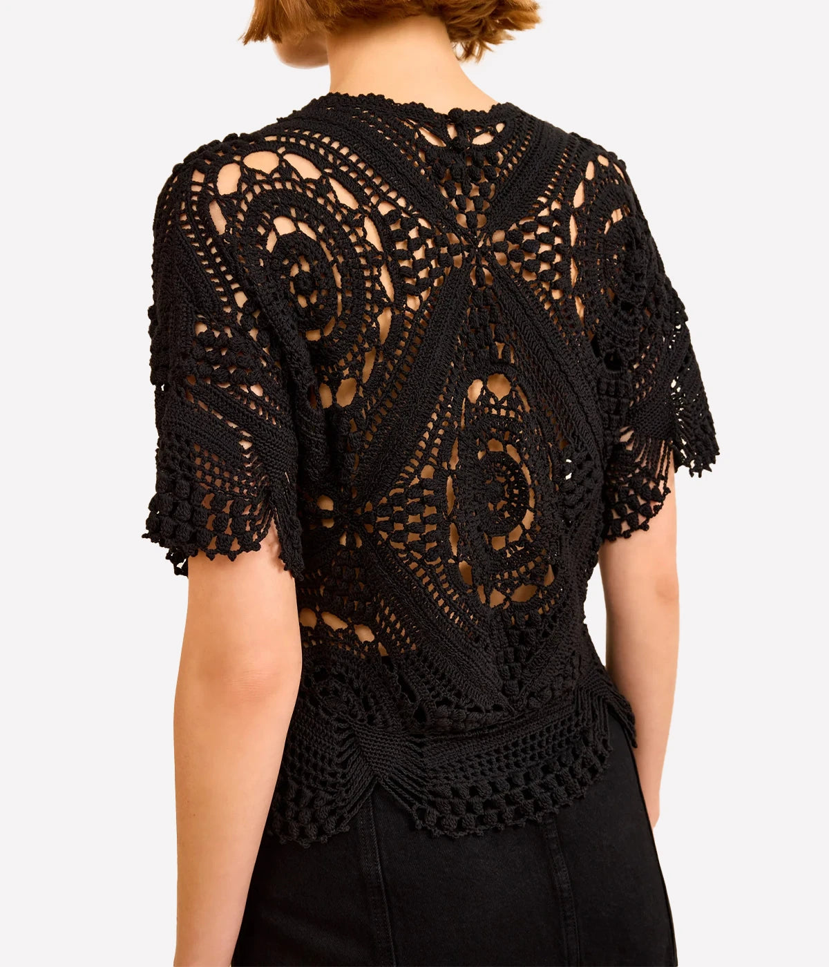 Maddalena SS Hand Crochet Top in Noir