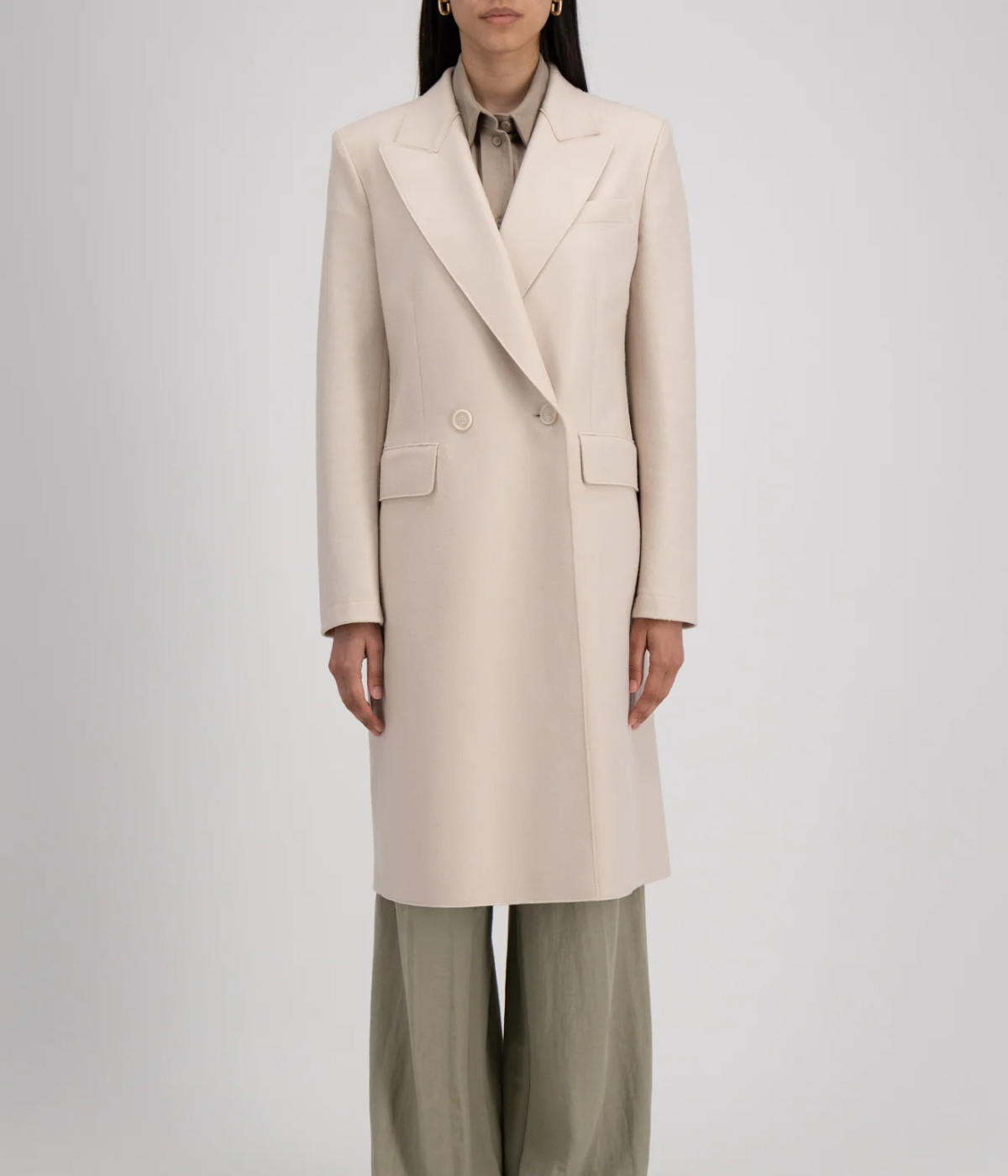Light Pressed Wool Coat in CREAM