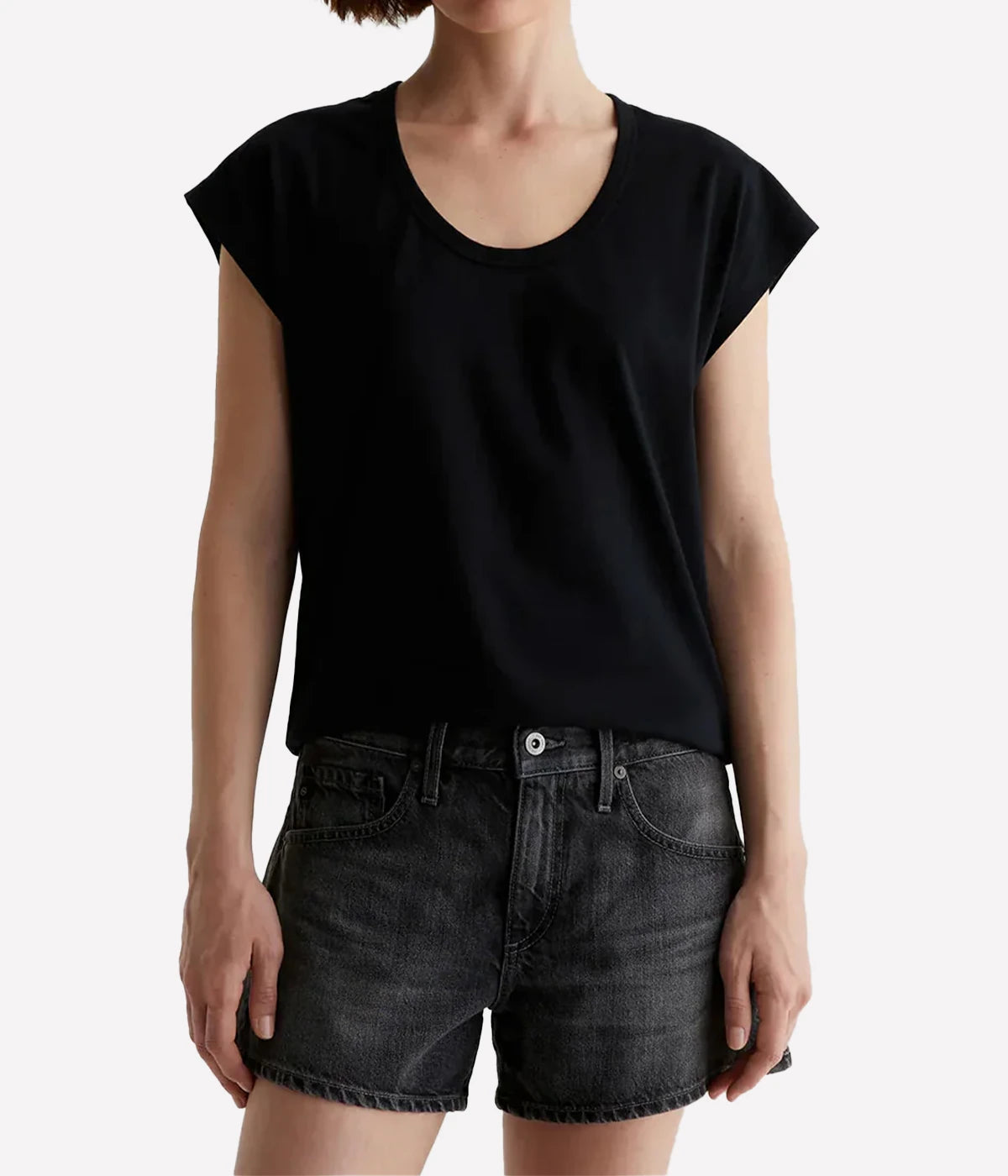 Vintage Willa Scoop Tee in True Black