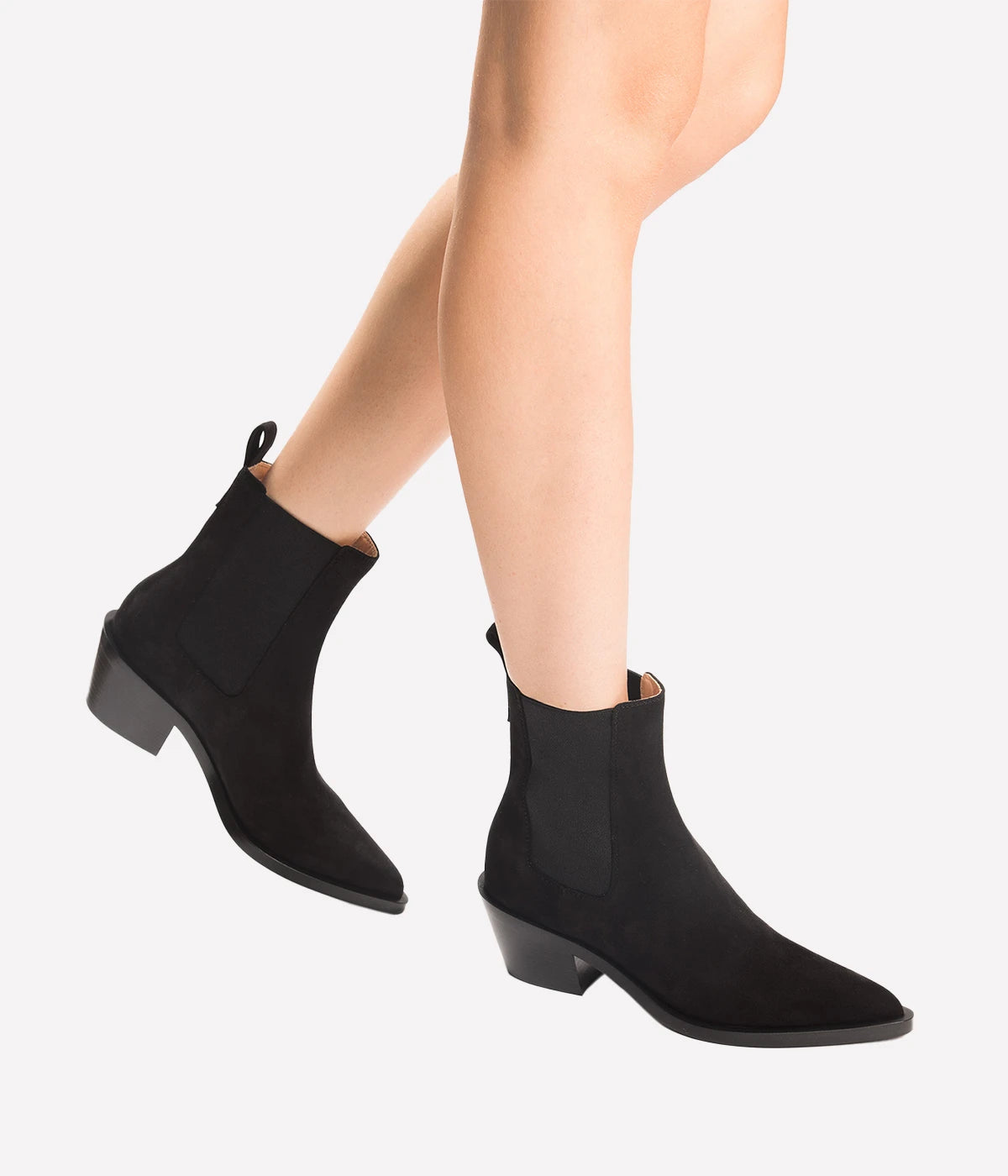 Wylie Camoscio Stivale boots in black, crafted from luxurious suede with two-tone side elastics and a 55mm heel, made from 100% calf leather in Italy.