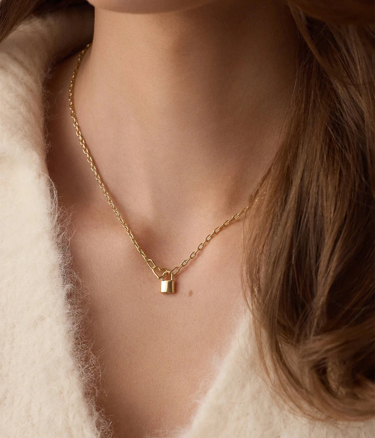 Heart Padlock Interlocking Necklace in Gold