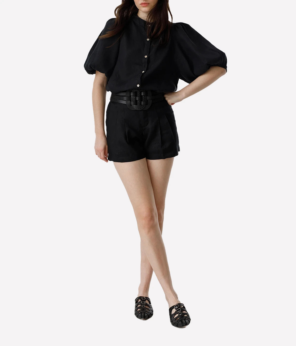 Frida Linen Short in BLACK