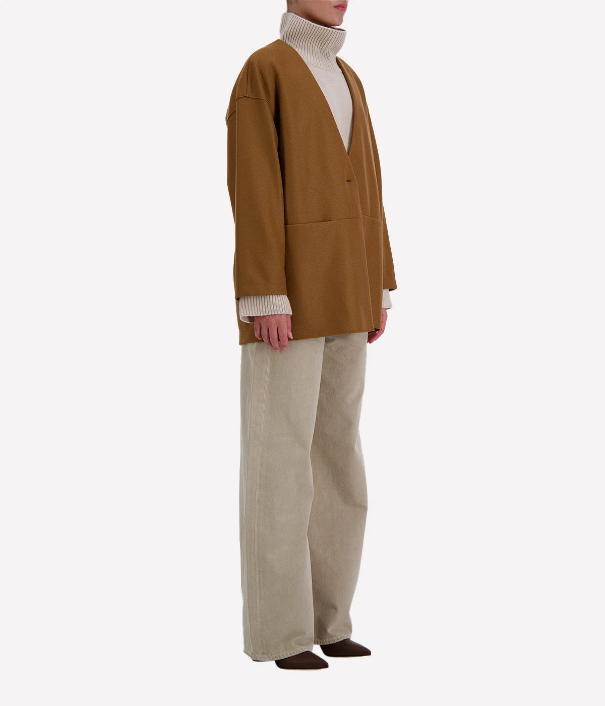 Light Pressed Wool Cardigan in Toffee