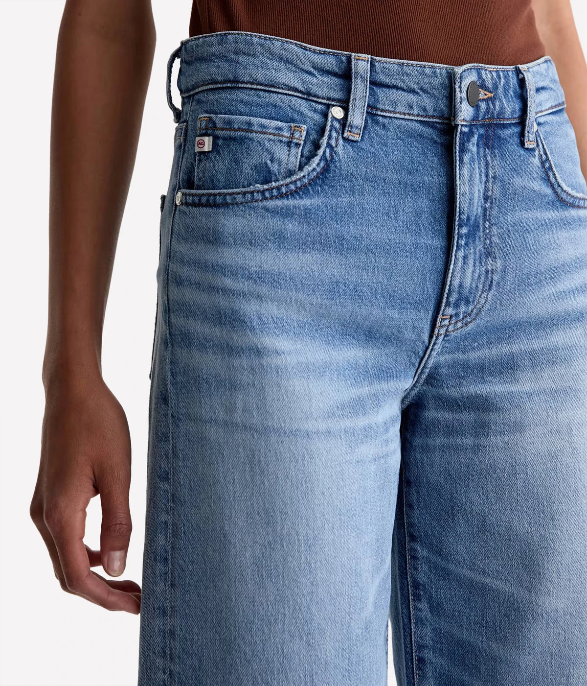 AG Jeans Saige Wide Leg Crop in 17 Years Duet, close-up of front pocket