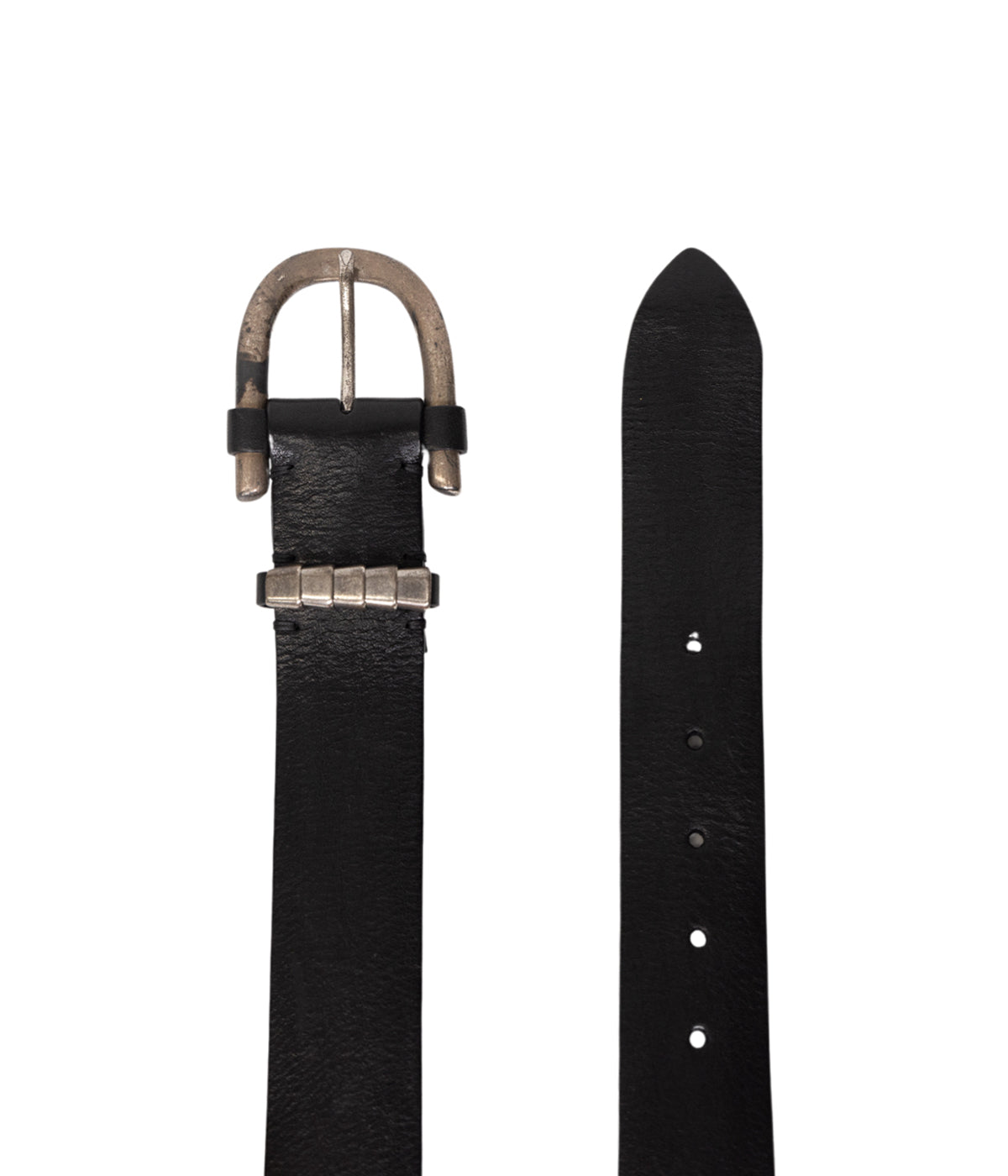 Mustang Belt from Post & Co in classic black leather, featuring a simple, timeless design, perfect for pairing with denim or layering over blazers.