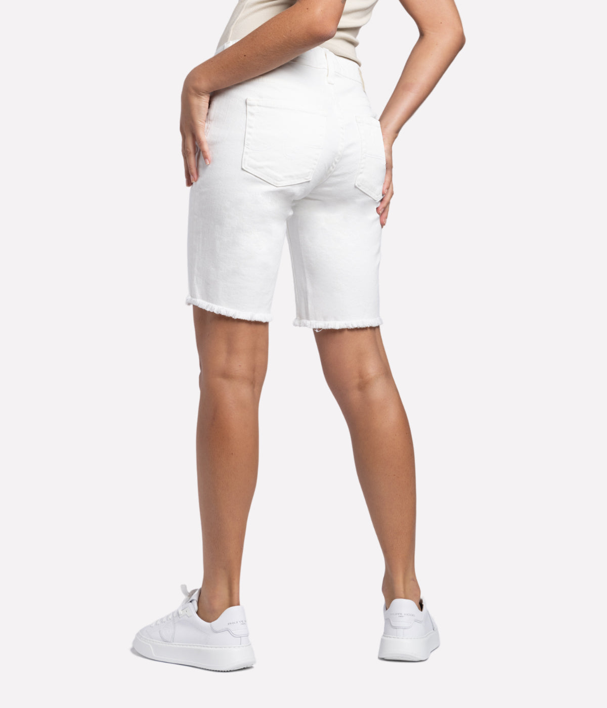 *FINAL SALE* Jax Knee Short in Crisp White