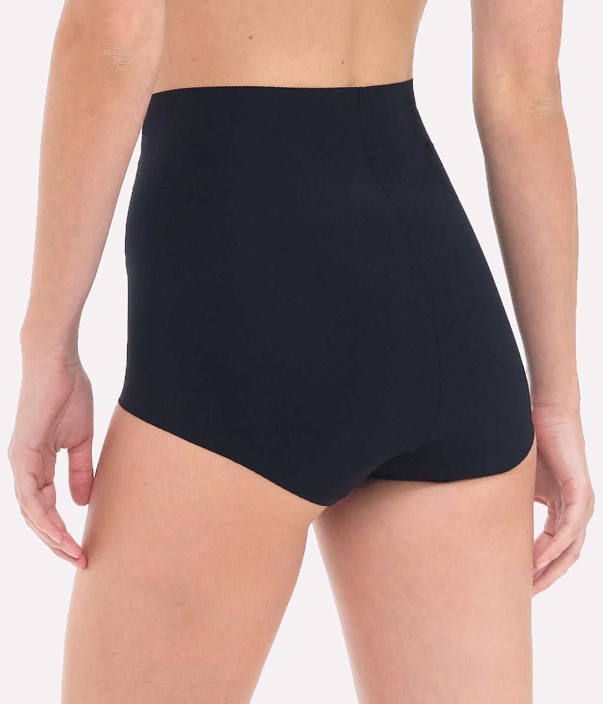 Classic Control Brief in Black