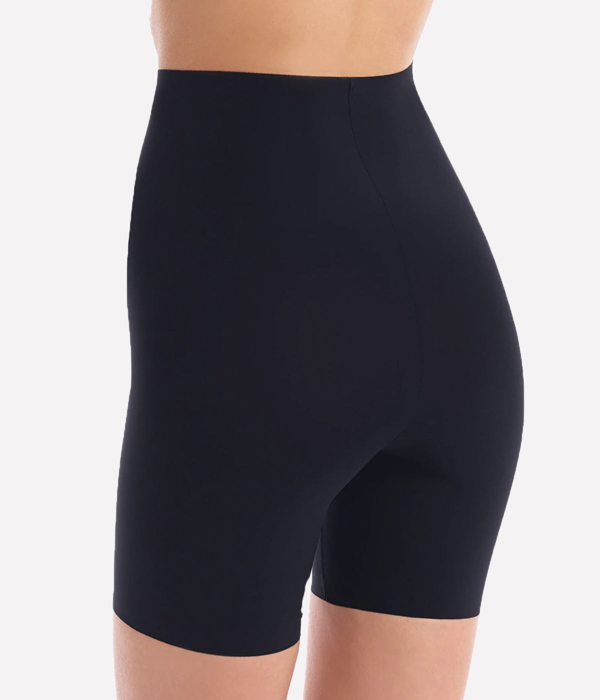 Classic Control Short in Black