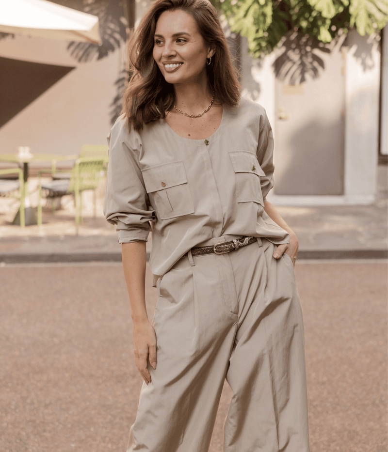 Chic Taffettas High Waist Straight Pants In Sand