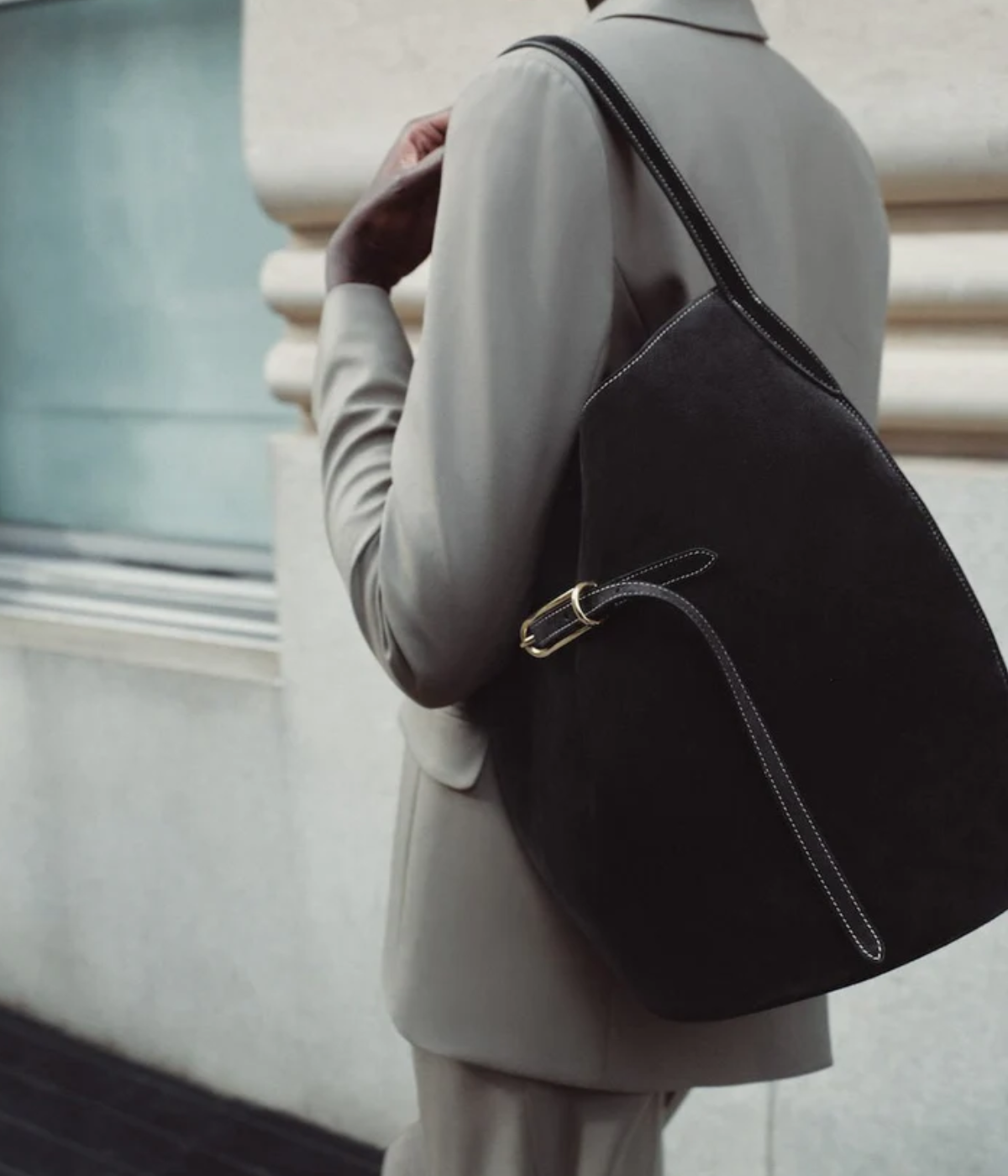 Belted Bucket Bag Large in black suede