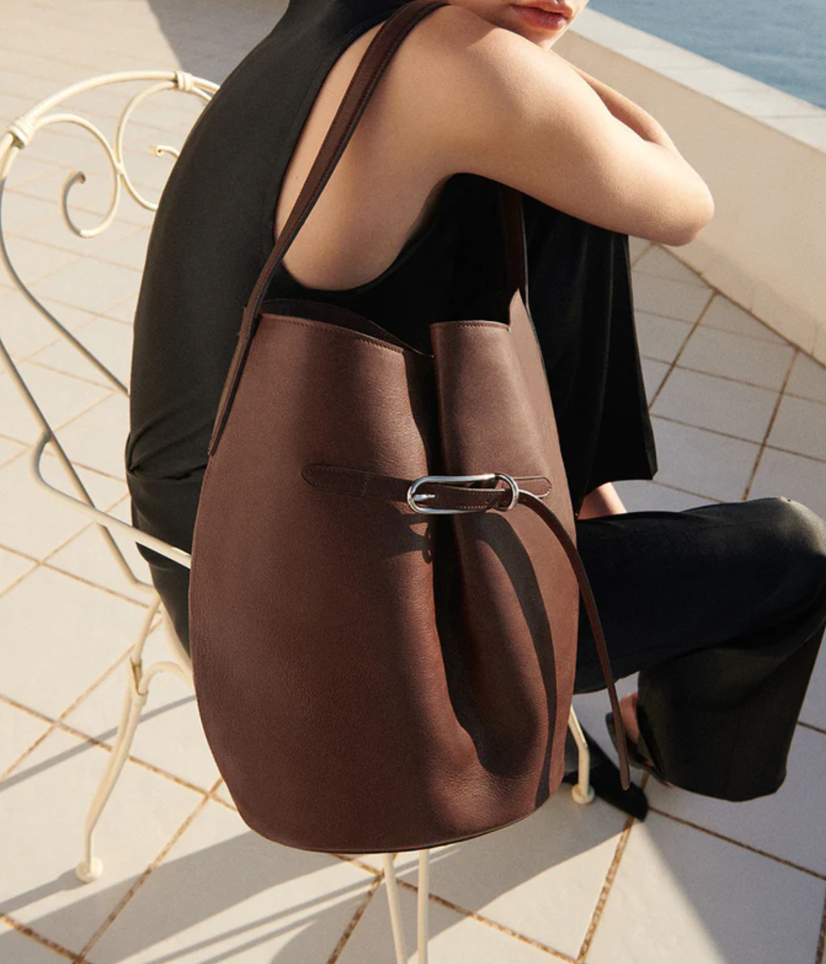 Belted Bucket Bag Large in Dark Brown