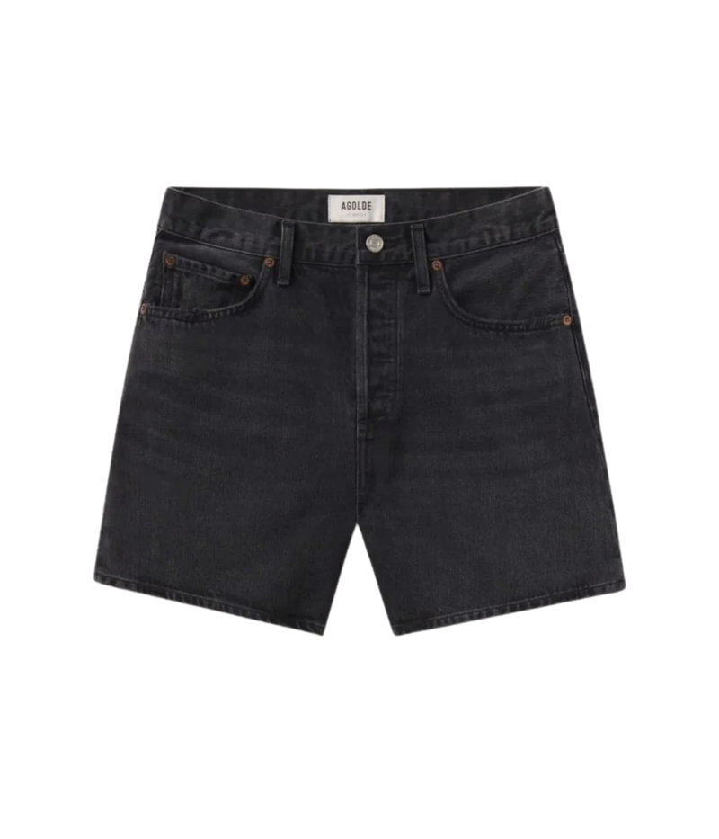 Dame Short in Hitch