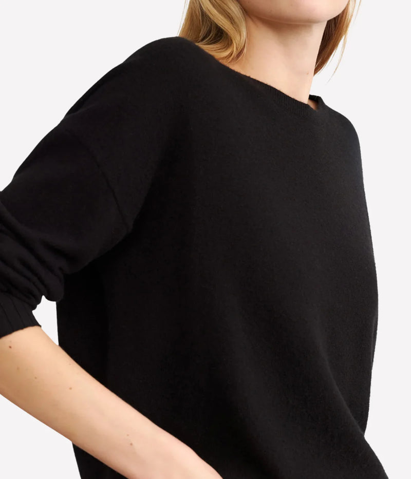 Boyfriend Sweater in Black
