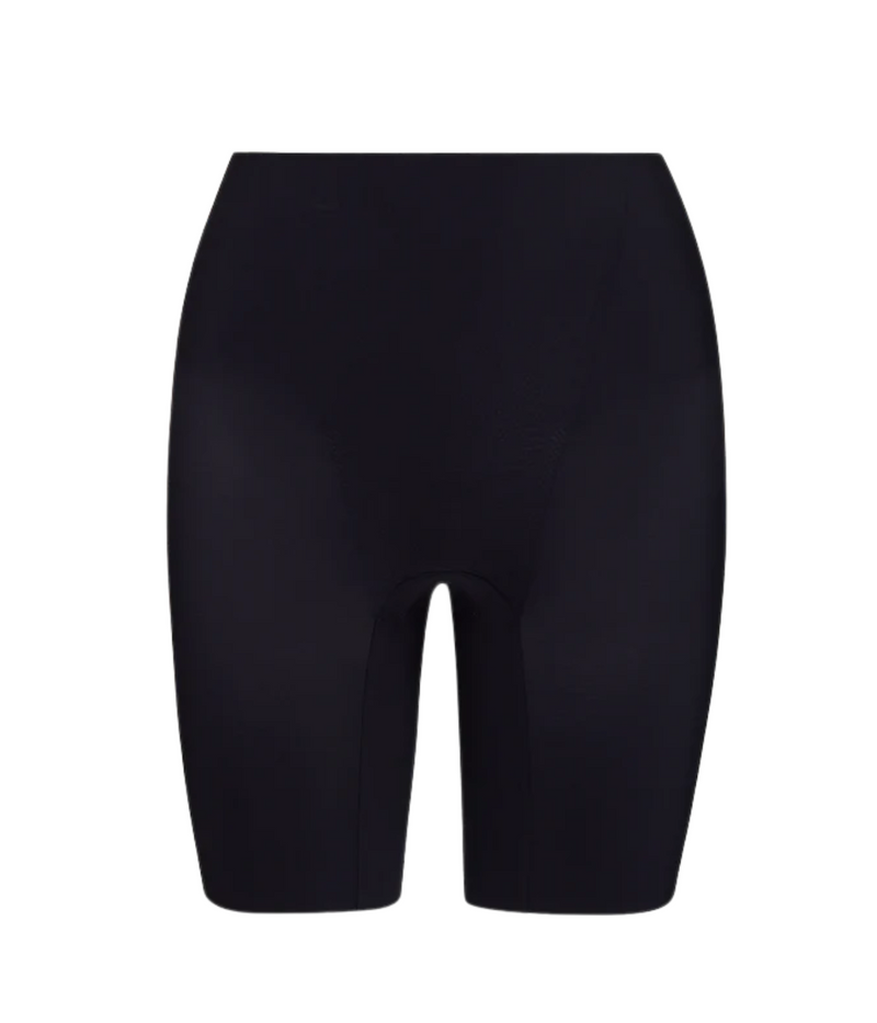 Zone Smoothing Shorts in BLACK