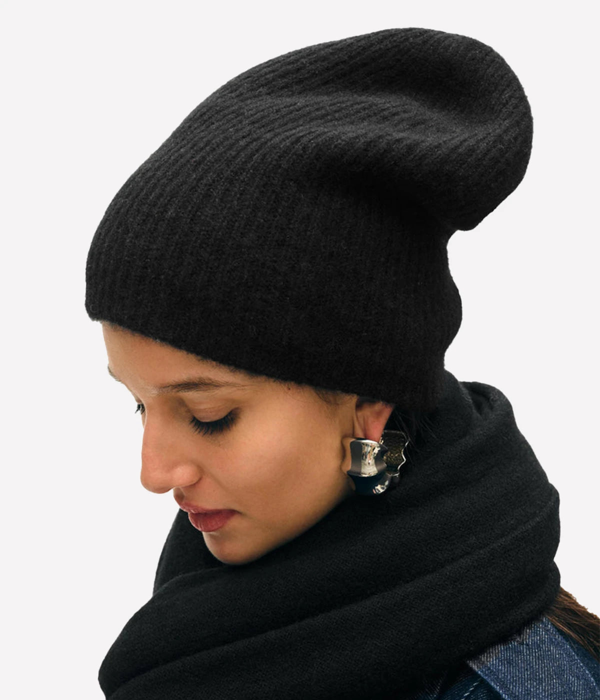 Cashmere Waffle Beanie in Black