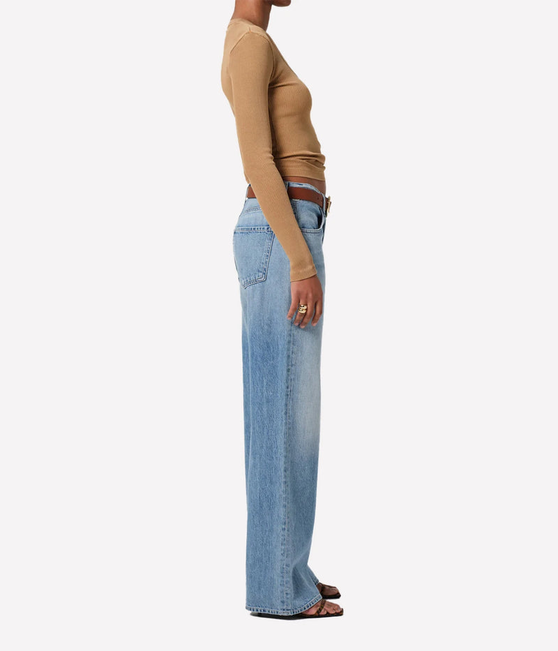 Citizens of Humanity Annina Jean in Muse worn on model, full length side view of high-rise straight leg denim jeans showing silhouette and leg shape