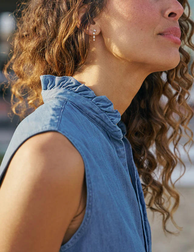Fiona Ruffle Sleeveless Button Up In Vintage Stone Wash Indigo