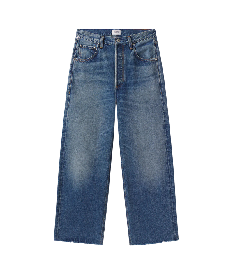 Flat lay view of Citizens of Humanity Ayla Raw Hem Crop Jean in Chaya featuring a relaxed cropped silhouette, raw hem, and medium-light indigo wash.