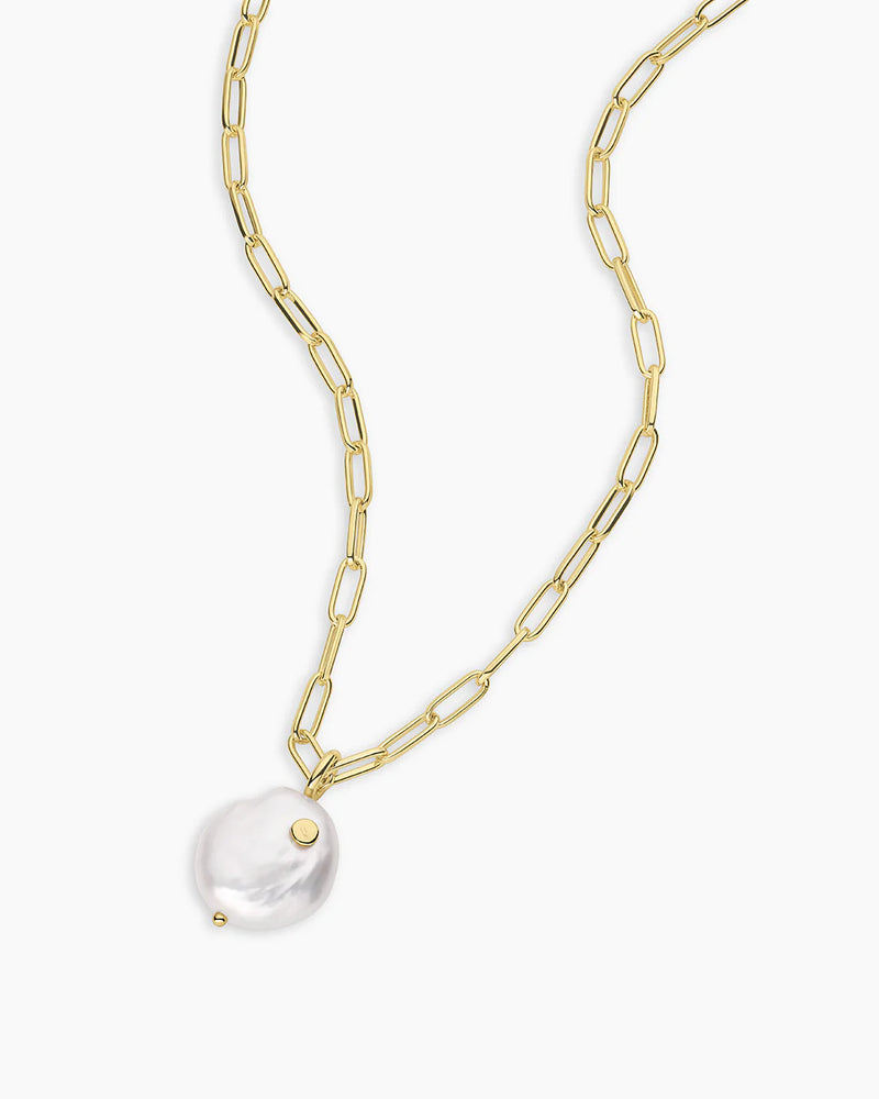 Reese Pearl Necklace in Gold