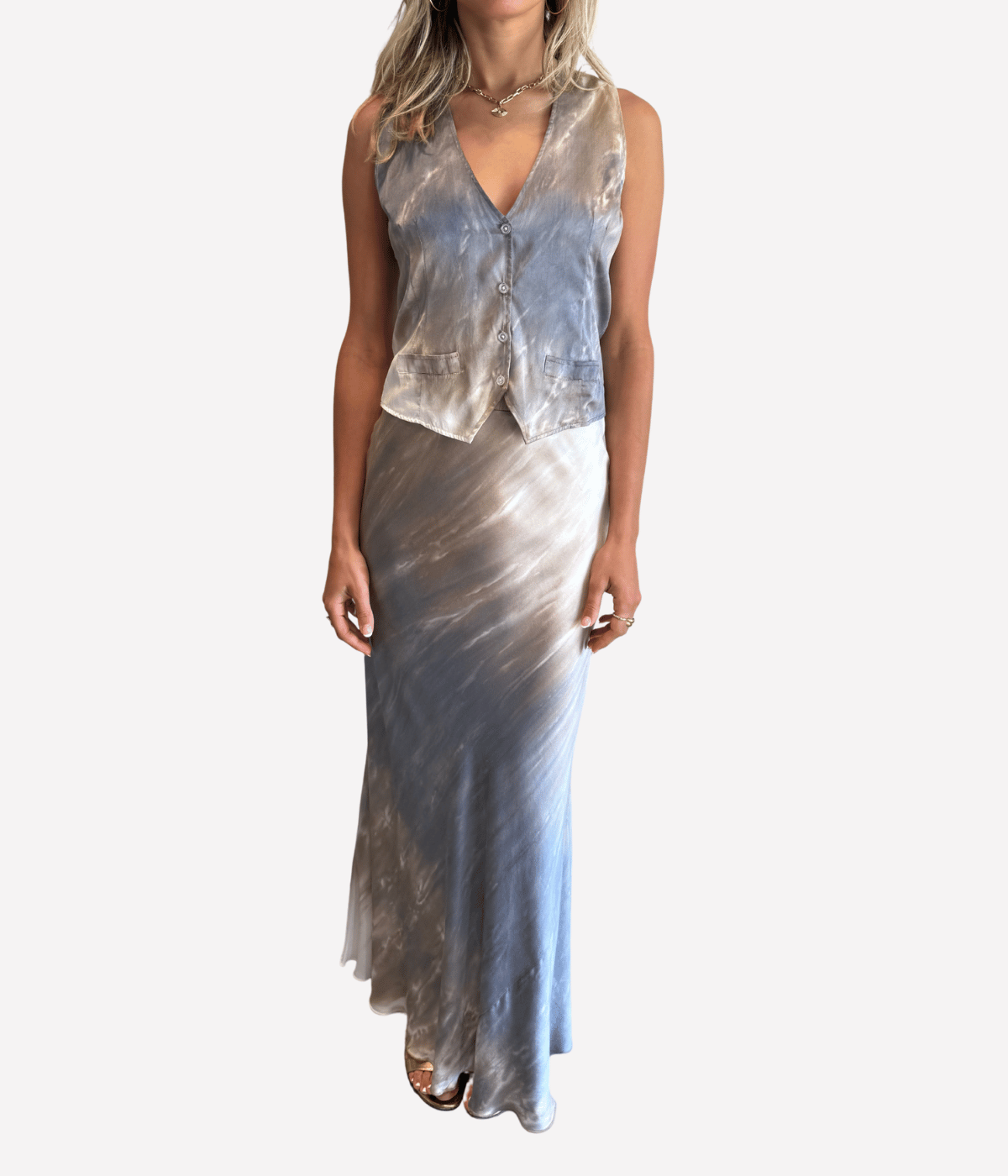 Silk Vest in Sand Dye Moon Grey